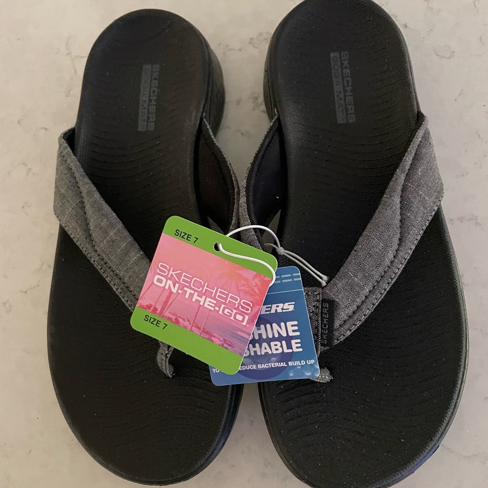 Skechers On-The-Go Gray/Black Sandals